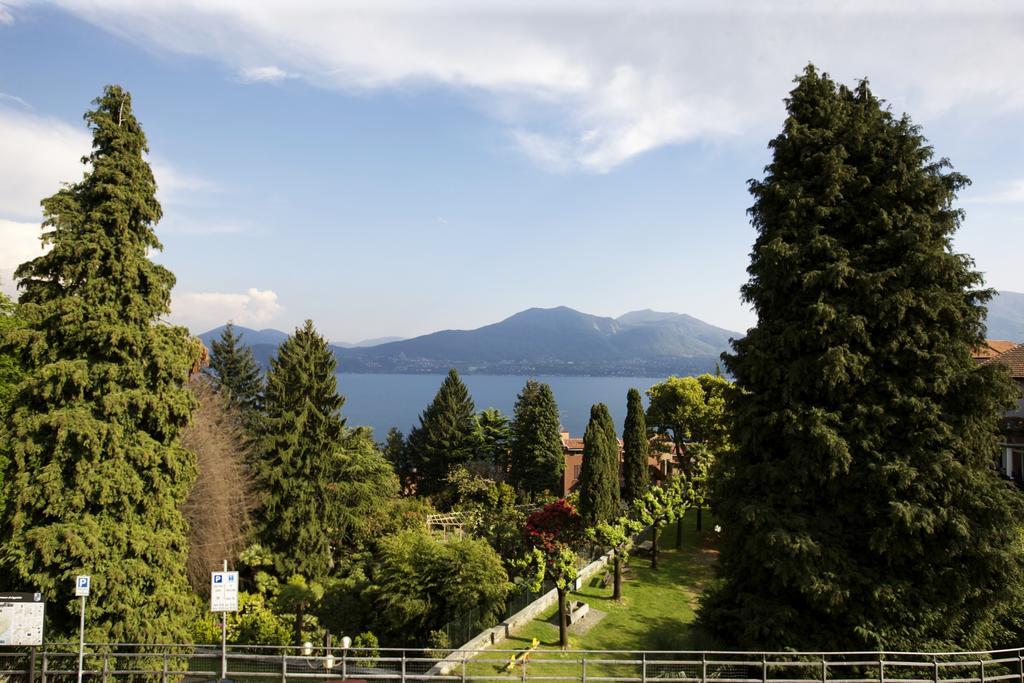 Piazzale Italia Apartamento Oggebbio Exterior foto