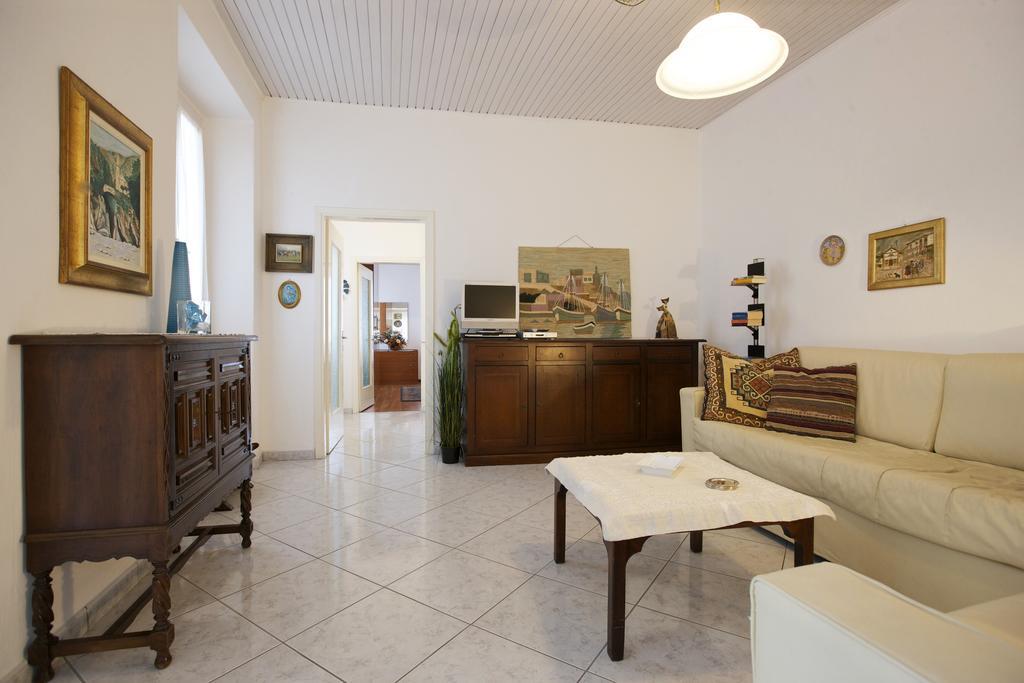 Piazzale Italia Apartamento Oggebbio Exterior foto