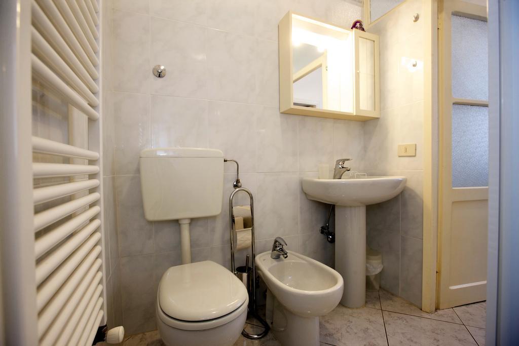 Piazzale Italia Apartamento Oggebbio Exterior foto